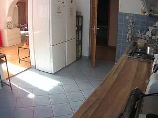 voyeurcam-julmodels-kitchen