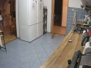 voyeurcam-julmodels-kitchen