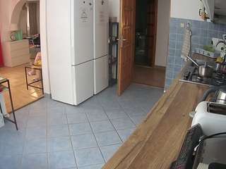 voyeurcam-julmodels-kitchen