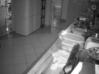 voyeurcam-julmodels-kitchen