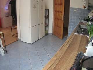 voyeurcam-julmodels-kitchen