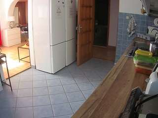 voyeurcam-julmodels-kitchen