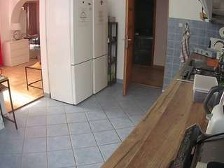 le modèle voyeurcam-julmodels-kitchen est en webcam porno dans un show sur le site camsoda, il possède les tags suivants: amateur,julmodels-house,thong,tease,strip,spank,roleplay,pussy,pov,ass,lingerie,flashing,fingers,fetish,feet,dirty talk,cock rating,brown eyes,bikini,athletic
