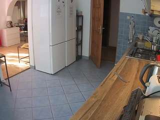 voyeurcam-julmodels-kitchen