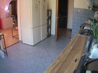 voyeurcam-julmodels-kitchen