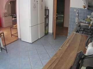 voyeurcam-julmodels-kitchen
