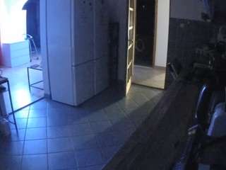 voyeurcam-julmodels-kitchen