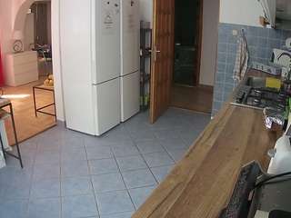 voyeurcam-julmodels-kitchen