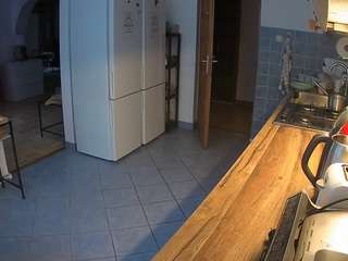 voyeurcam-julmodels-kitchen