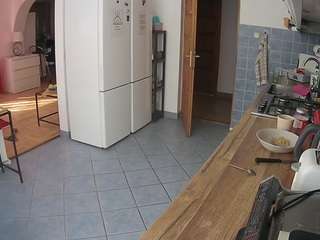 voyeurcam-julmodels-kitchen