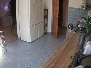 voyeurcam-julmodels-kitchen