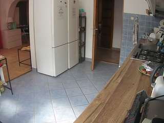 voyeurcam-julmodels-kitchen