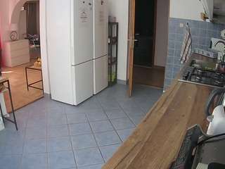 voyeurcam-julmodels-kitchen