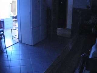 voyeurcam-julmodels-kitchen's live room