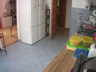 voyeurcam-julmodels-kitchen