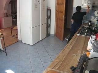 voyeurcam-julmodels-kitchen