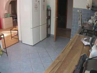 voyeurcam-julmodels-kitchen