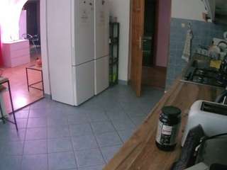 voyeurcam-julmodels-kitchen