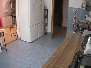 voyeurcam-julmodels-kitchen