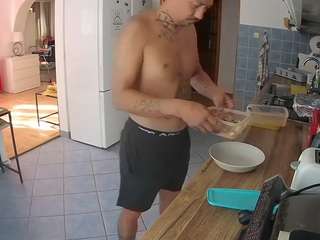 voyeurcam-julmodels-kitchen