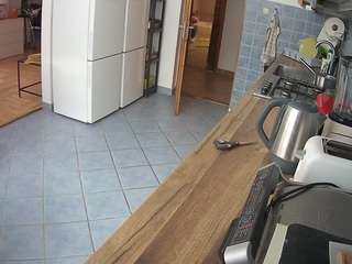 voyeurcam-julmodels-kitchen