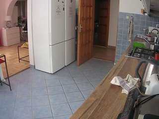 voyeurcam-julmodels-kitchen