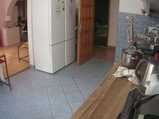 voyeurcam-julmodels-kitchen