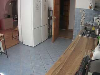 voyeurcam-julmodels-kitchen