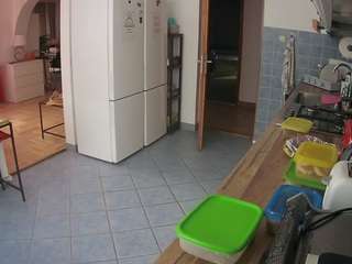 voyeurcam-julmodels-kitchen