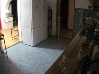 voyeurcam-julmodels-kitchen