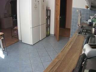 voyeurcam-julmodels-kitchen