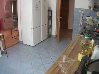 voyeurcam-julmodels-kitchen