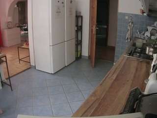 voyeurcam-julmodels-kitchen