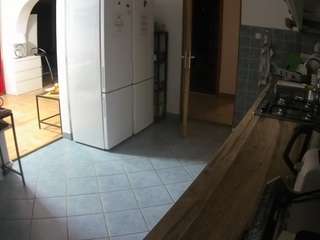 voyeurcam-julmodels-kitchen