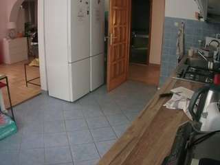 voyeurcam-julmodels-kitchen