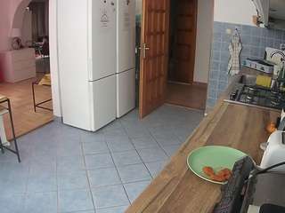 voyeurcam-julmodels-kitchen