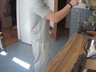 voyeurcam-julmodels-kitchen