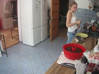 voyeurcam-julmodels-kitchen