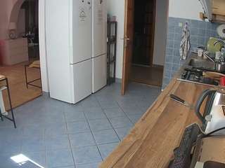 voyeurcam-julmodels-kitchen