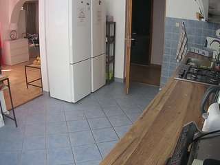 voyeurcam-julmodels-kitchen