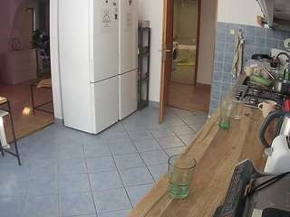 voyeurcam-julmodels-kitchen