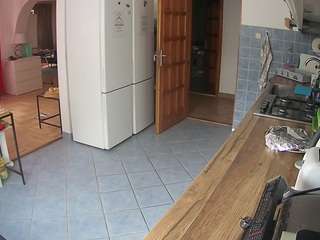 voyeurcam-julmodels-kitchen