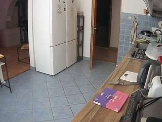 voyeurcam-julmodels-kitchen