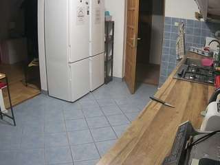 voyeurcam-julmodels-kitchen