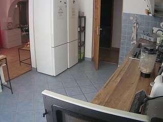 voyeurcam-julmodels-kitchen