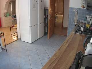 voyeurcam-julmodels-kitchen