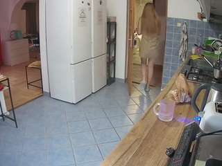 voyeurcam-julmodels-kitchen