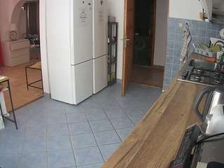 voyeurcam-julmodels-kitchen