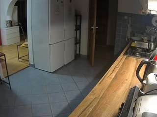 voyeurcam-julmodels-kitchen