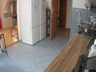 voyeurcam-julmodels-kitchen